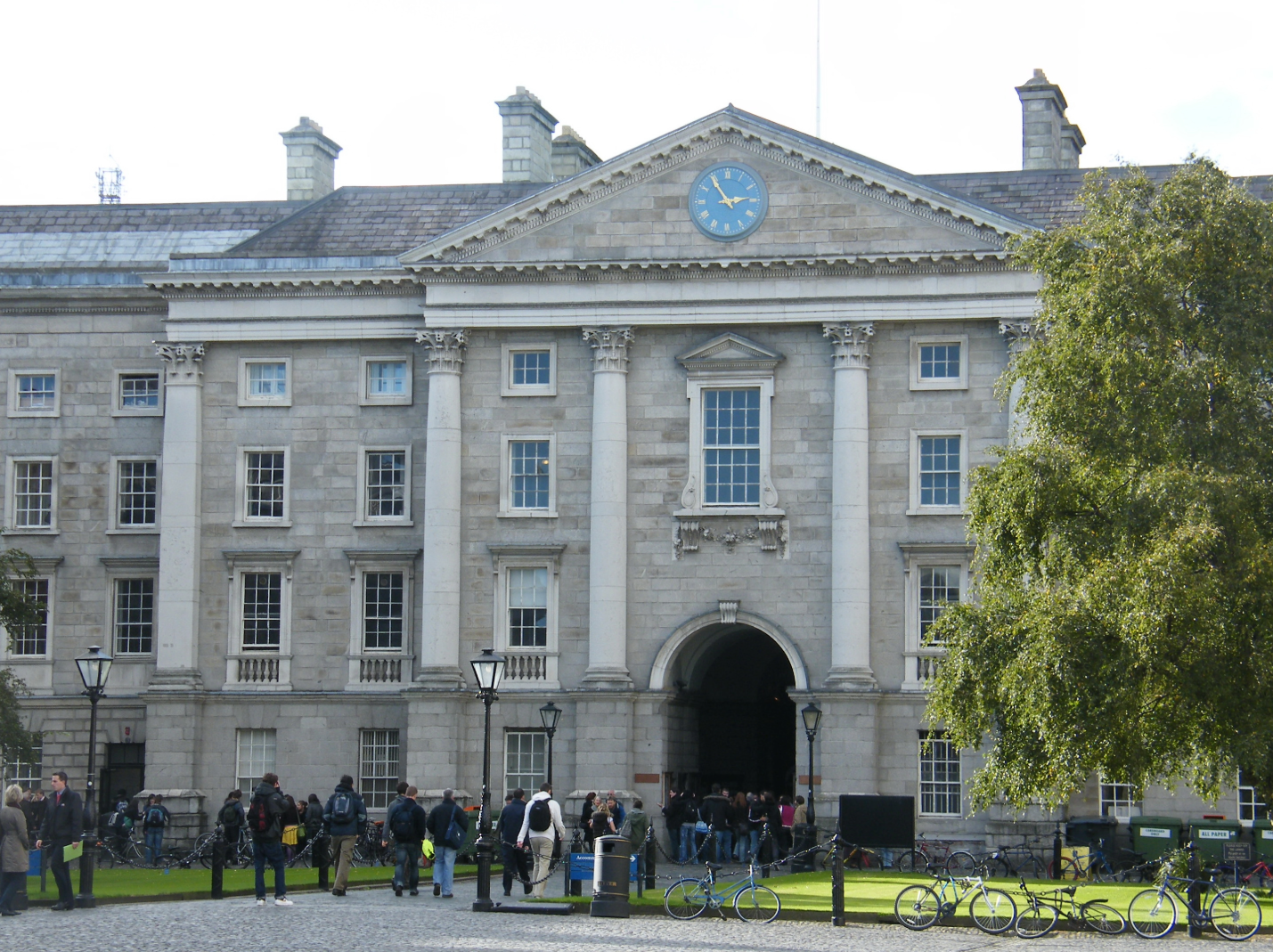 Student Editor at Trinity College Urges Relocation of Confederate Plaque