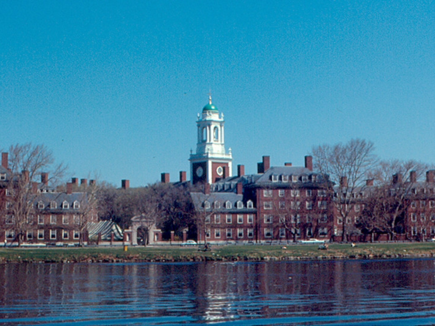 Harvard Is Trying to Hire Conservatives